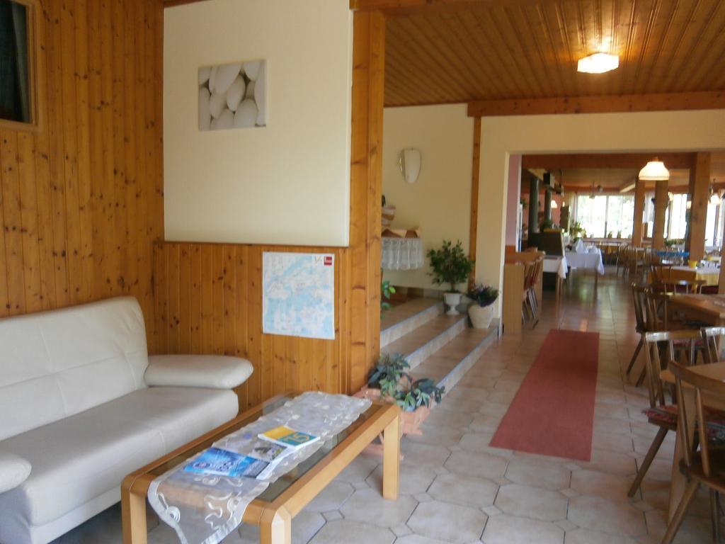 Ferienpension Garni Hubert Rigelnik Sankt Kanzian am Klopeiner See Exterior foto